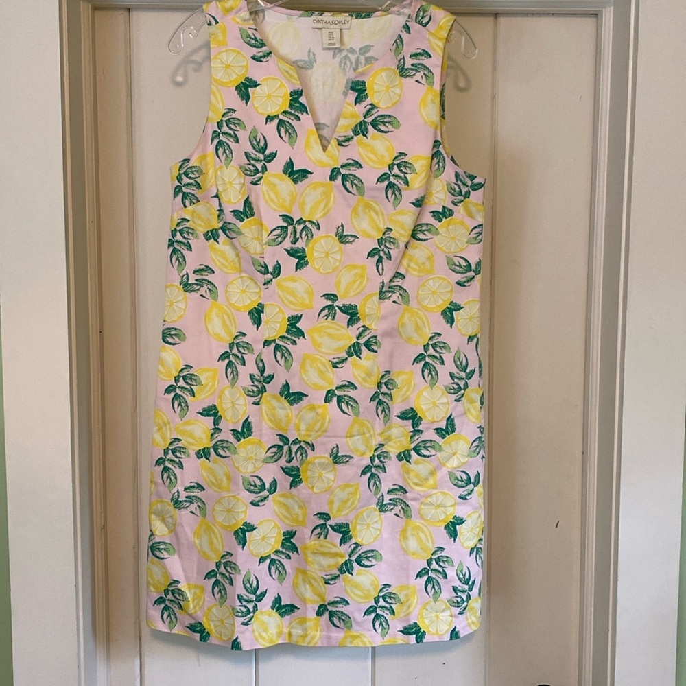 Cynthia Rowley Lemon Print Sleeveless V Neck Shift Dress Pale Pink Yellow 8
